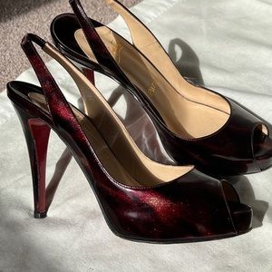 Christian Louboutin Fire Red Metallic Patent Leather Peep Toe Slingback 38.5
